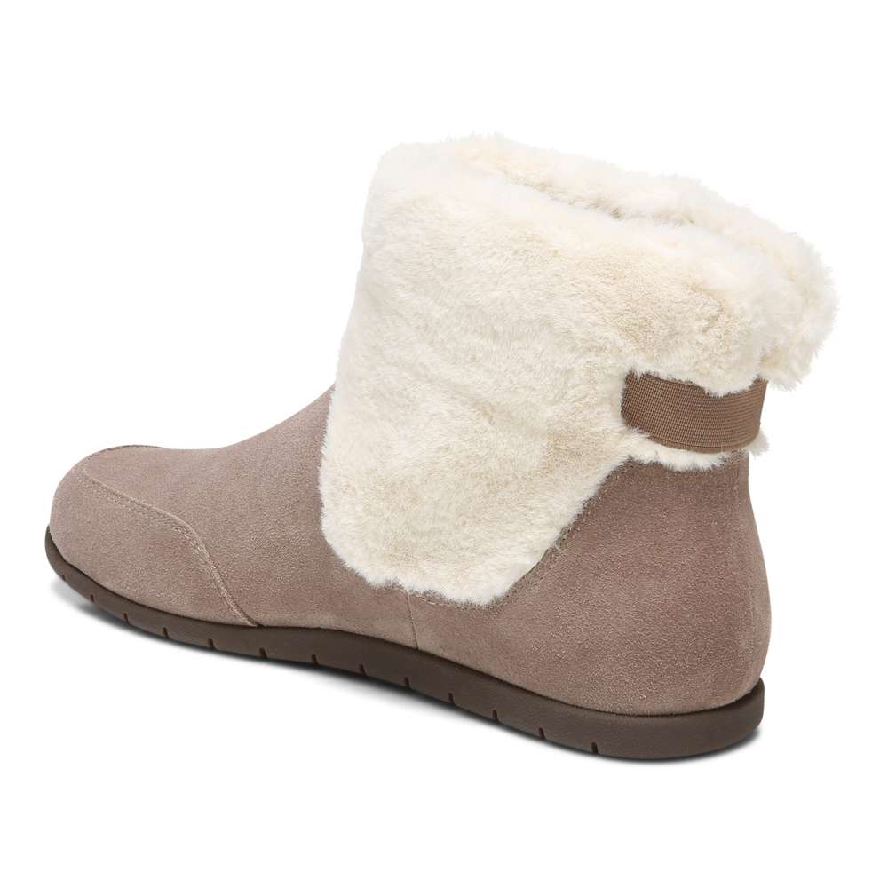 Maizie Slipper - Brownie