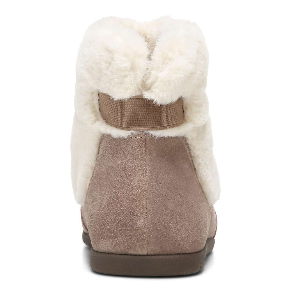 Maizie Slipper - Brownie